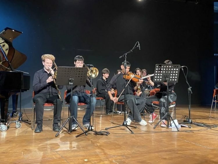 Το Μουσικό Σχολείο Τρικάλων συμμετείχε στις εκδηλώσεις της Περιφέρειας Θεσσαλίας για την ημέρα μνήμης του Ολοκαυτώματος