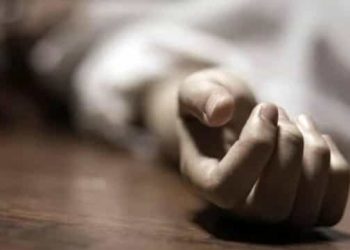 53χρονος βρέθηκε νεκρός στο σπίτι του