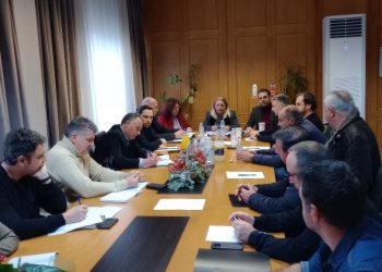 Έκτακτη σύσκεψη του Συντονιστικού της Περιφέρειας για το χιονιά