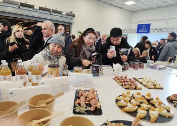 Εντυπωσίασαν τα θεσσαλικά προϊόντα στην Αθήνα