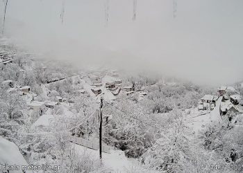 Με ιδιαίτερα χαμηλές θερμοκρασίες κάτω του 0 κυλά η μέρα στα Τρίκαλα και τα ορεινά