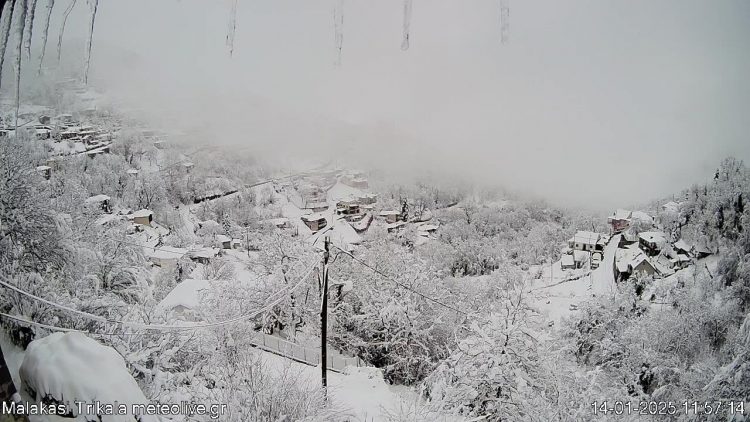Με ιδιαίτερα χαμηλές θερμοκρασίες κάτω του 0 κυλά η μέρα στα Τρίκαλα και τα ορεινά