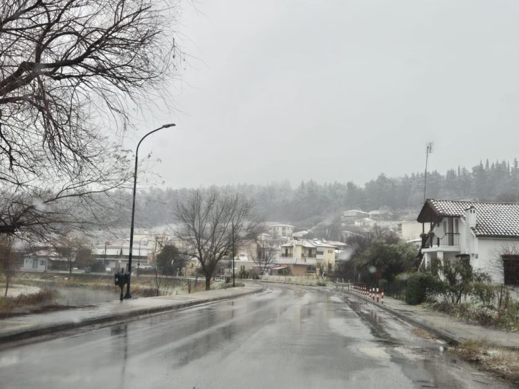 Η μαγεία του χειμώνα στην πόλη των Τρικάλων