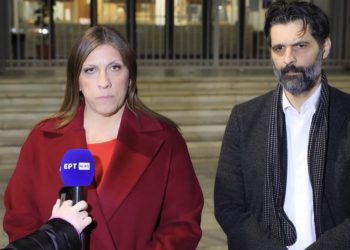 “Δεν έχω καμία ένδειξη ότι η εξαφάνιση του 39χρονου δεν συνδέεται με την υπόθεση των Τεμπών», είπε, από την Λάρισα, η Ζωή Κωνσταντοπούλου