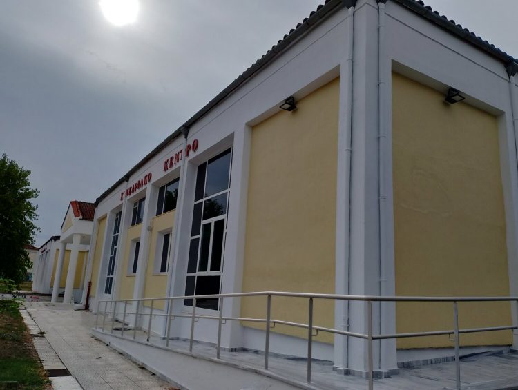 Η αίθουσα για την δίκη των Τεμπών εξοπλίζεται με οθόνες και ηχεία (ΕΙΚΟΝΕΣ)