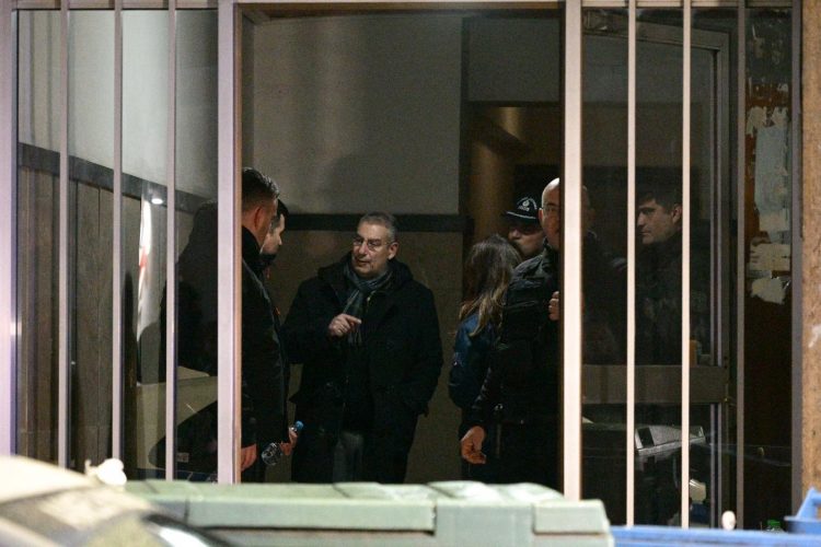 Θάνατος γυναίκας στη Λάρισα: Τι εκτιμά ο ιατροδικαστής από το σημείο της τραγωδίας (ΕΙΚΟΝΕΣ)