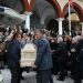Λάρισα: «Ράγισαν» και οι πέτρες στην κηδεία του Καλογήρου – Συγκίνησαν τα λόγια του θείου του: «Σου έκοψαν βάρβαρα το νήμα της ζωής χέρια που τα διέταξαν» (ΕΙΚΟΝΕΣ – ΒΙΝΤΕΟ)