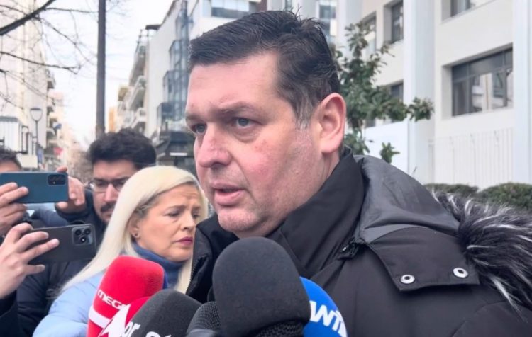 Λάρισα: Αιτήματα ενσωμάτωσης τεράστιου ψηφιακού υλικού που λείπει από τη δικογραφία των Τεμπών κατέθεσε δικηγόρος οικογενειών (ΒΙΝΤΕΟ)