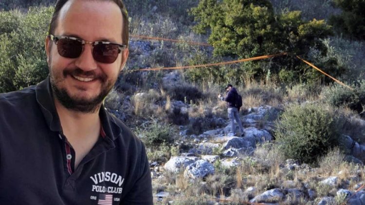 Νέα δεδομένα στην υπόθεση Βασίλη Καλογήρου – Η οικογένεια έλειπε και επέστρεψε στη Λάρισα τη μέρα της εξαφάνισης: “Μπορεί και να ζοριζόταν”