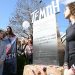Στην πλατεία ΟΣΕ μεταφέρθηκαν οι Λαρισαίοι – Έγιναν τα αποκαλυπτήρια του αναβαθμισμένου μνημείου για τα θύματα των Τεμπών (ΕΙΚΟΝΕΣ – ΒΙΝΤΕΟ)