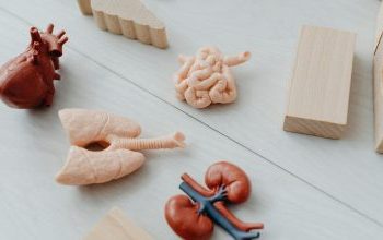 Καρκίνος παχέος εντέρου: 5 παράγοντες που αυξάνουν τον κίνδυνο
