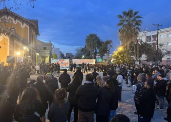 Βόλος: Αυτό το τραγούδι αφιέρωσαν στον Γεράσιμο – Ιάσονα Γεωργιάδη οι διαδηλωτές στον ΟΣΕ του Βόλου – Δείτε το βίντεο