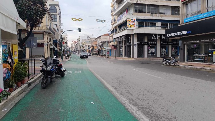 Τέμπη: Κλειστά τα πάντα στον Βόλο, δεν κυκλοφορεί «ψυχή» – Όλα έτοιμα για την μεγαλύτερη πορεία της ιστορίας (ΕΙΚΟΝΕΣ)