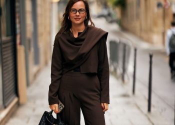 Tα πιο δημοφιλή γυαλιά οράσεως ολοκληρώνουν με στυλ το κάθε μας outfit