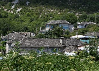 Δίλοφο: Το πέτρινο «στολίδι» του Ζαγορίου