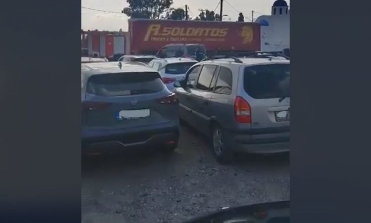 Σεισμοί – Σαντορίνη: «Κολλημένοι» στην Καλντέρα οι κάτοικοι – Δεν τους επιτρέπουν να πάνε στο λιμάνι