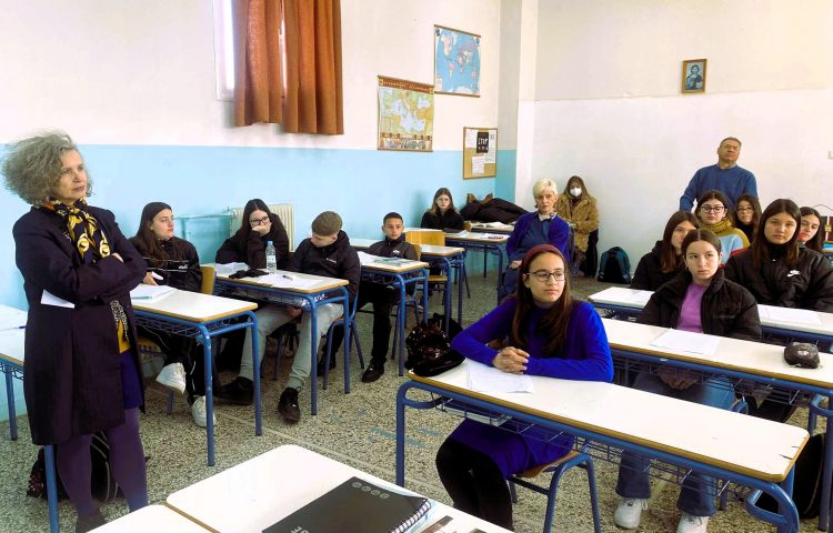 Δημιουργική συνάντηση με την συγγραφέα Μινάρδου Ευαγγελία στο 9ο Γυμνάσιο Τρικάλων