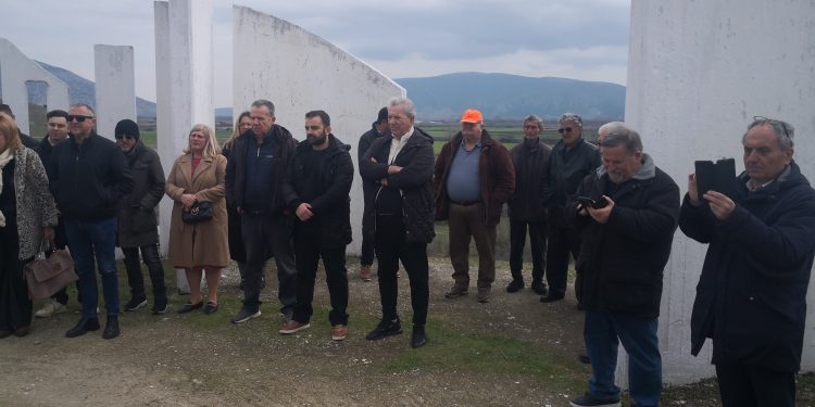 Τιμήθηκε η μάχη στα Βρυκολάκια και η θυσία των 12 πατριωτών που εκτελέστηκαν από τους Ιταλούς