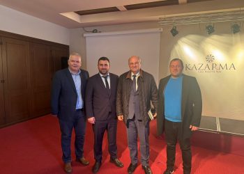 Σημαντικές επαφές Αβραμόπουλου στο 34ο Συνέδριο Ανάπτυξης Ορεινών Όγκων και Μειονεκτικών Περιοχών για νέα έργα μέσω του LEADER ν. Τρικάλων