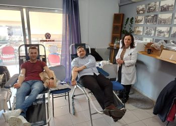 Σταγόνες ζωής προσέφεραν οι Τρικαλινοί αστυνομικοί
