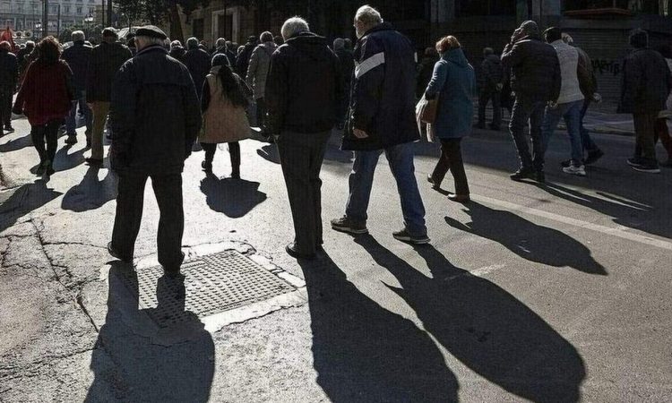Αναδρομικά συνταξιούχων: Πώς θα καταβληθούν – Ποιοι δικαιούνται χρήματα και ποιοι μένουν εκτός