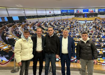 Στις Βρυξέλλες ταξίδεψε αποστολή του Δήμου Μετεώρων μετά από πρόσκληση του Ευρωβουλευτή Φρέντυ Μπελέρη με πρωτοβουλία του Δημάρχου Μετεώρων Λευτέρη Αβραμόπουλου