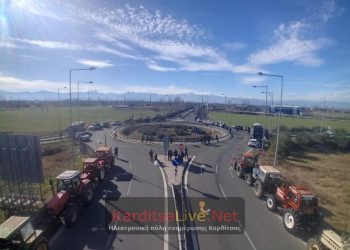 Παραμονή έως την ερχόμενη Παρασκευή (28/2) ή αποχώρηση νωρίτερα αποφασίζουν οι αγρότες της Καρδίτσας