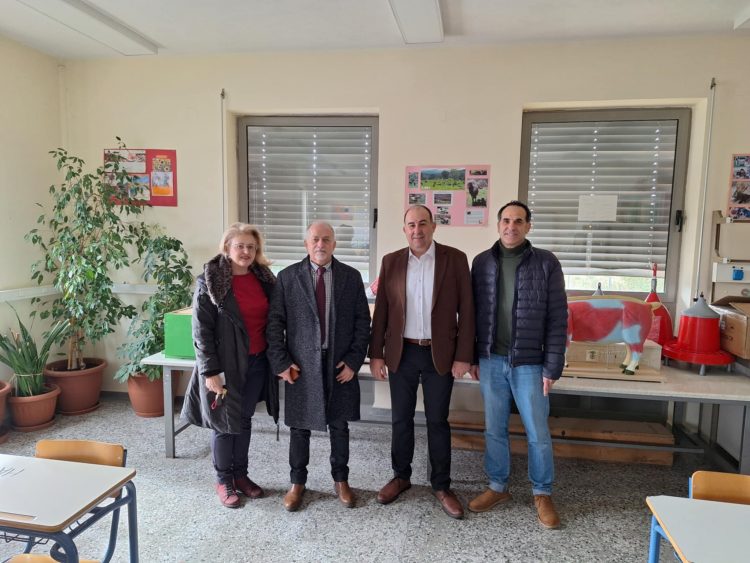 Εθιμοτυπική Συνάντηση του Θεματικού Αντιπεριφερειάρχη Παιδείας με τον Διευθυντή Δευτεροβάθμιας Εκπαίδευσης Τρικάλων