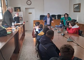 Επίσκεψη μαθητών Δημοτικού Σχολείου Γόμφων στο Δημαρχείο Πύλης