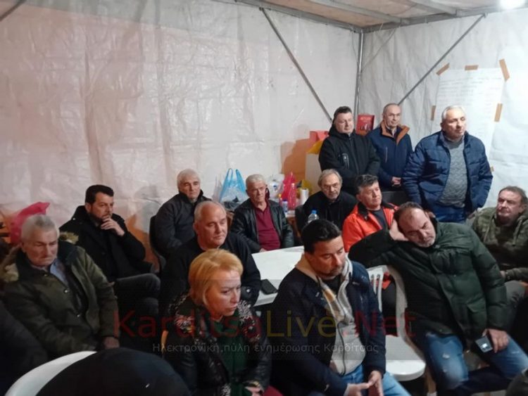 Μπλόκο Ε65: ΚΚΕ και Κουτσούμπας συμφωνούν με τα αιτήματα των αγροτών και τα έχουν στο επίκεντρο (ΕΙΚΟΝΕΣ)