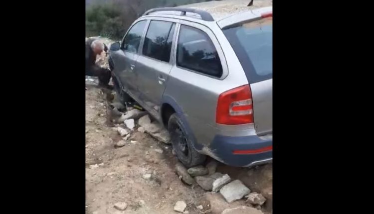 Δείτε σε τι δρόμο έβγαλε το Google Maps Βολιώτες που «εγκλωβίστηκαν» με το αυτοκίνητό τους (ΒΙΝΤΕΟ)