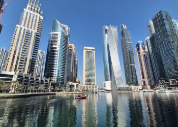 Dubai Marina: η πιο ακριβή μαρίνα του κόσμου λούζεται στο φως της ανατολής – Απόλυτη χλιδή σε ένα σκηνικό βγαλμένο από το μέλλον! (video)