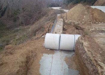 Ξεκίνησαν από τον Δήμο Μετεώρων οι εργασίες αποκατάστασης του δρόμου προς το Σπήλαιο της Θεόπετρας