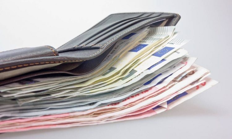 Δισεκατομμυριούχος λέει ότι δεν θα γίνετε ποτέ πλούσιοι αν δεν κάνετε αυτή τη θυσία