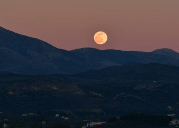 Πανσέληνος Φεβρουαρίου 2025: Πότε θα κάνει την εμφάνισή του το «Φεγγάρι του Χιονιού»