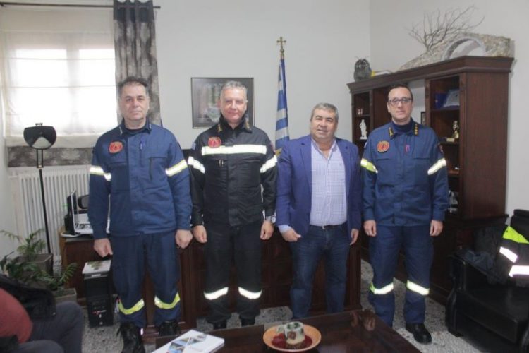 Συνάντηση του Δημάρχου Πύλης Κωνσταντίνο Μαράβα με τον νέο Διοικητή της Πυροσβεστικής Υπηρεσίας Ν. Τρικάλων  Πύραρχο κ. Ιωάννη Λιάπη