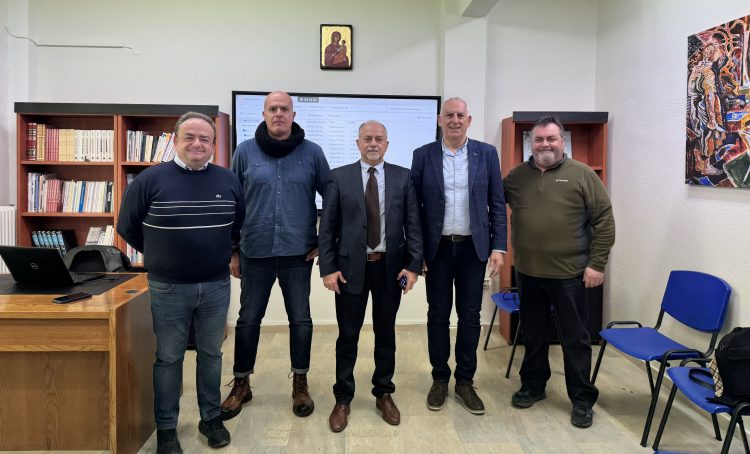 Επιμορφωτικές εκδηλώσεις για τη Χρήση Διαδραστικού Πίνακα στην Πρωτοβάθμια Εκπαίδευση