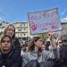 «Δεν έχω οξυγόνο» – Μια κραυγή που δεν σβήνει, μια γενιά που δεν σωπαίνει