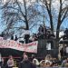 «Δεν έχω οξυγόνο» – Μια κραυγή που δεν σβήνει, μια γενιά που δεν σωπαίνει