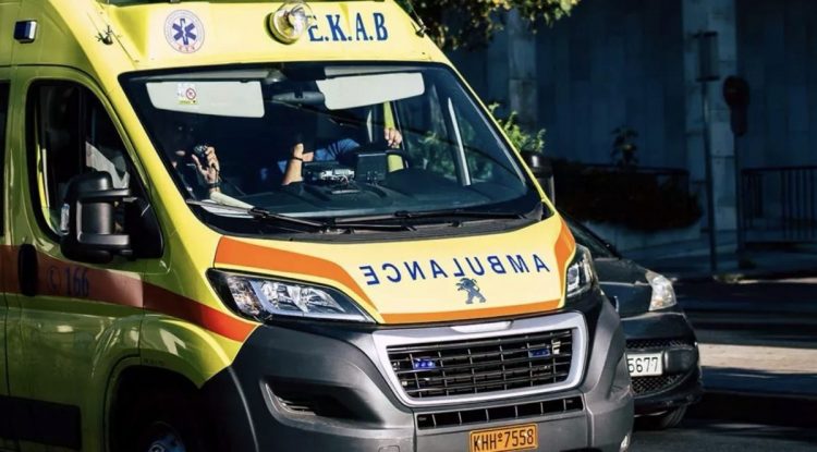 Λάρισα: Συναγερμός στις αρχές για άνδρα που βρέθηκε αναίσθητος σε αυτοκίνητo στο κέντρο της πόλης