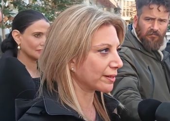 Λάρισα: Λάβρος η Καρυστιανού κατά του Εφέτη Ανακριτή για τα Τέμπη – «Δεν τον ενδιαφέρει η αλήθεια, μπήκε εκεί με συγκεκριμένο σκοπό…» (ΒΙΝΤΕΟ)