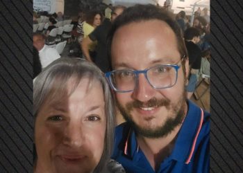 Βασίλης Καλογήρου: Η νέα ανάρτηση της μητέρας του – «Τέτοιες μέρες του ’85 σε κράτησα στην αγκαλιά μου, τώρα είσαι στην αγκαλιά της Παναγίας»