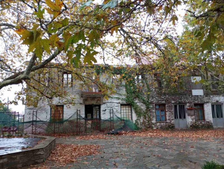 Ο γίγαντας της Λάρισας με το συγκλονιστικό δάσος, τους καταρράκτες και τα πανέμορφα χωριά του (ΕΙΚΟΝΕΣ)