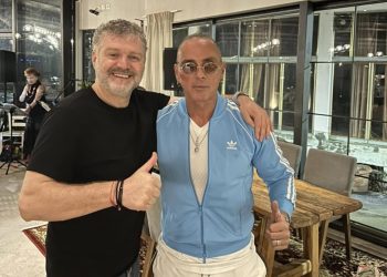 Το συγκινητικό «ευχαριστώ» του Δημάρχου Αγιάς Αντώνη Γκουντάρα στον παιδικό του φίλο που τον βοήθησε να διαβεί τις δυσκολίες που πέρασε (ΕΙΚΟΝΕΣ)