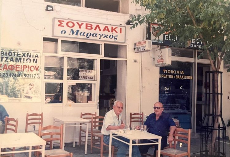 Αυτά είναι τα δύο ιστορικά σουβλατζίδικα της Λάρισας – Από εκεί που ξεκίνησαν όλα… (ΕΙΚΟΝΕΣ)