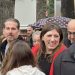 Το αντισυστημικό «σόου» της Ζωής στη Λάρισα και η κοινή παρουσία που «έκλεισε» στόματα