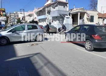 Σοβαρό τροχαίο ατύχημα στον Βόλο με βαριά τραυματισμένο νεαρό – ΙΧ παρέσυρε δίκυκλο (ΕΙΚΟΝΕΣ)