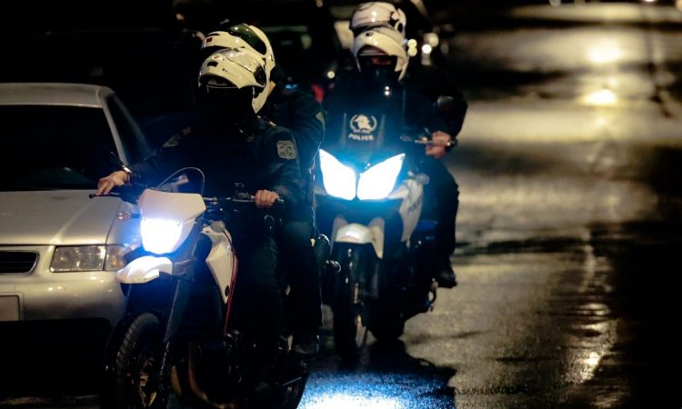 Βόλος: Μαχαίρι, σουγιά και λοστό στην κατοχή του 37χρονου που επιτέθηκε στην 21χρονη σύντροφό του