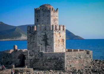 Στην Μεσσηνία ένα από τα πιο όμορφα κάστρα της Μεσογείου