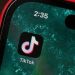 TikTok: Νέα λειτουργία για την προστασία των εφήβων – Πώς θα τους επιτηρούν οι γονείς